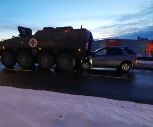 Wypadek z wojskowym ROSOMAKIEM w Rzeszowie. Polcijanci mocno się zdziwili