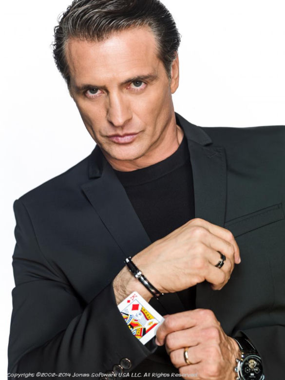 Królowa serc. Victor (Juan Soler),