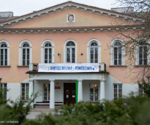 Oscary 2020. Boże Ciało dostanie stauetkę? W Białymstoku pojawiły się banery