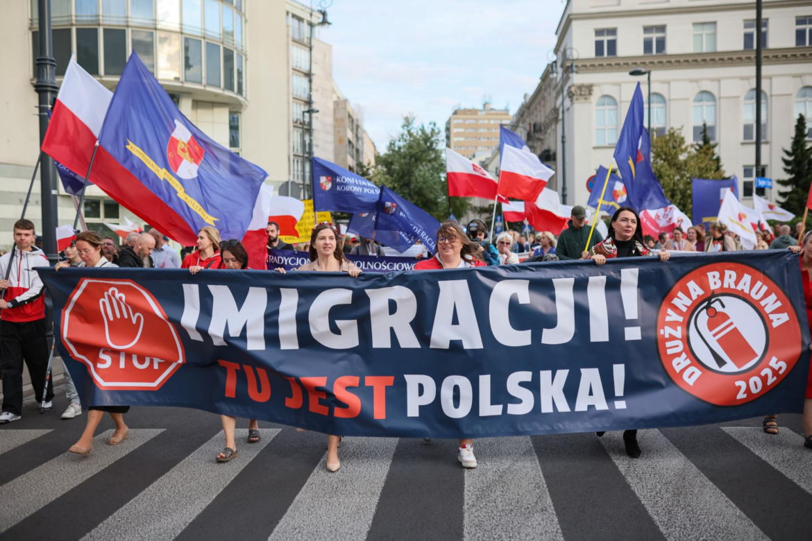 W Warszawie odbył się antyimigrancki marsz i kontrmanifestacja. Pojawiło się kilka tysięcy osób