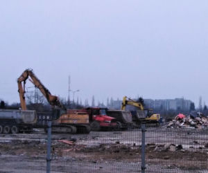 Prace wyburzeniowe w miejscu przyszłego sklepu IKEA w Szczecinie