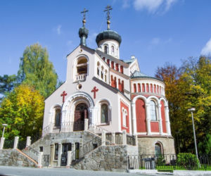 Złote kopuły i bajkowa architektura: najpiękniejsze cerkwie w Czechach