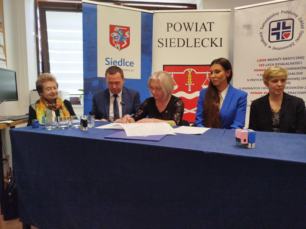 Umowa na przekazanie dotacji na zakup nowego sprzętu dla Szpitala Miejskiego w Siedlcach została podpisana 28 kwietnia