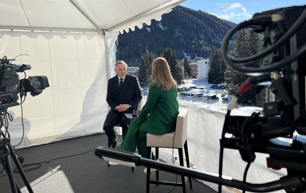 Andrzej Duda rządzi w Davos