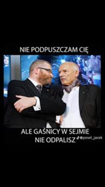 Grzegorz Braun z gaśnicą w Sejmie