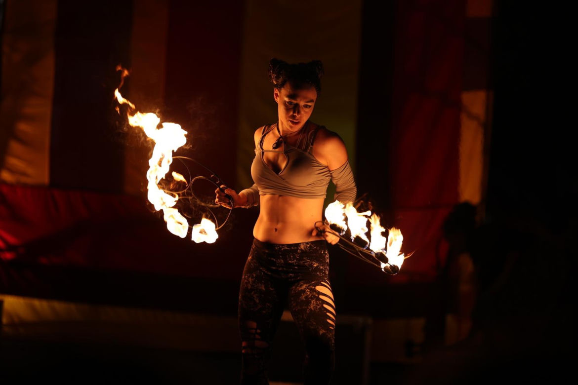 Fire Jam sprawił, że Park Ludowy w Lublinie zapłonął! Tak było podczas Europejskiej Konwencji Żonglerskiej