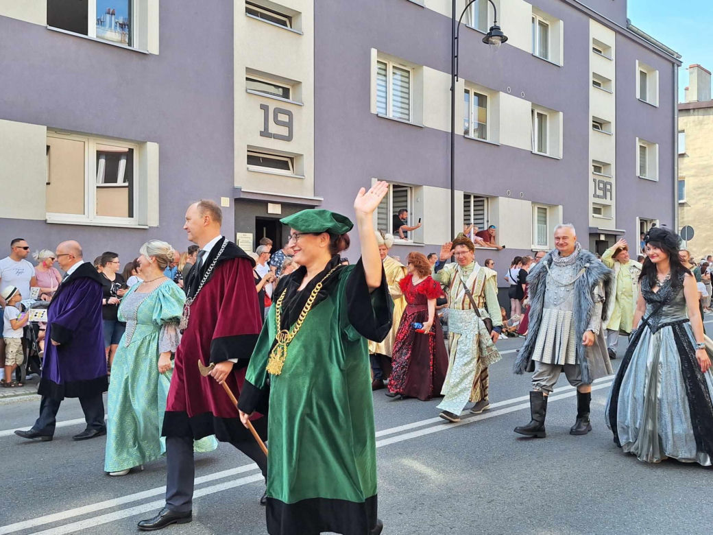 Gwarki 2024 w Tarnowskich Górach. Ulicami miasta przeszedł Pochód Gwarkowski