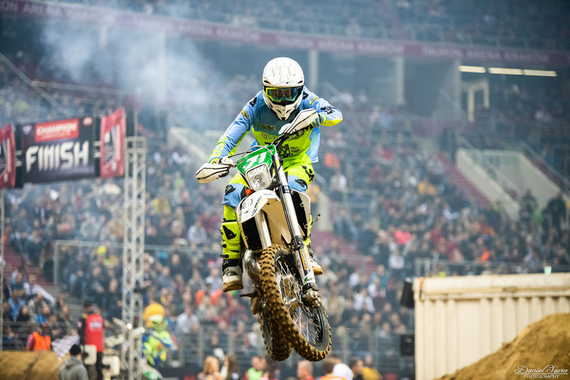 SuperEnduro w Krakowie! Duże prędkości, terenowe motocykle i skoki w powietrzu!