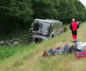 Jankowice Wielkie. Wypadek ukraińskiego autokaru na A4