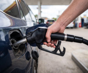 Hurtowe ceny paliw 03.10.2026. Potężne obniżki w cennikach Orlenu i Aramco
