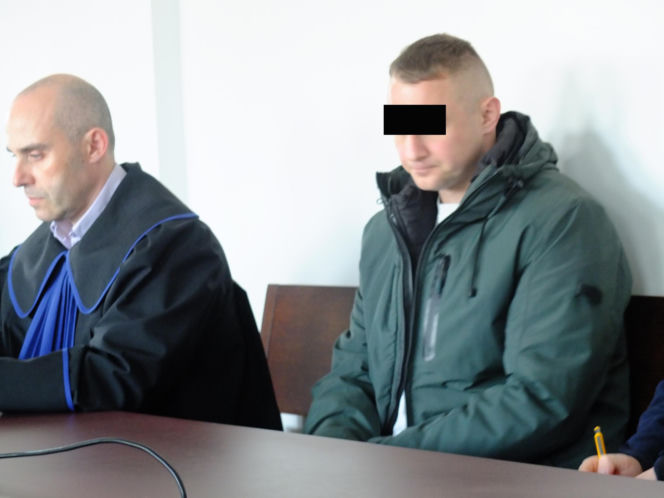 Lubelskie. Podpalił 26-latka i pastwił się nad nim kilkanaście godzin. Ofiara nie żyje