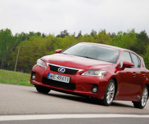 Lexus CT200h