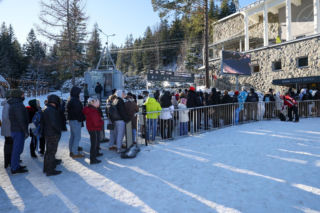 Fatalne warunki w Tatrach. Jest mroźno, ślisko, a szlaki są zasypane śniegiem. TPN ostrzega turystów
