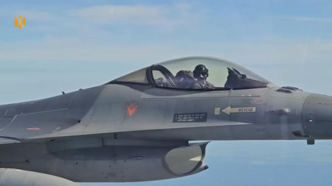 Ukraińskie F-16 na froncie. Taktyka z Zachodu nie wystarczyła, piloci stworzyli własną