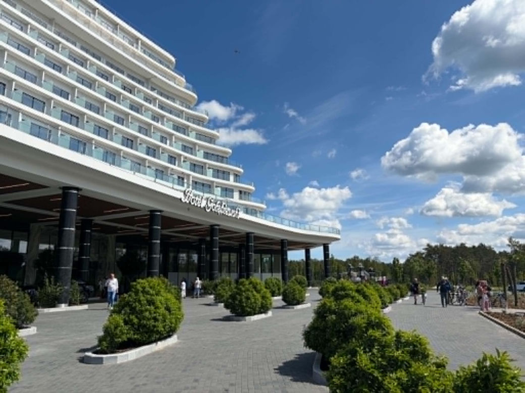 Otwarcie hotelu Gołębiewski w Pobierowie