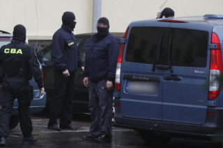 Polityczne trzęsienie ziemi w Wólce. Samorządowcy z zarzutami