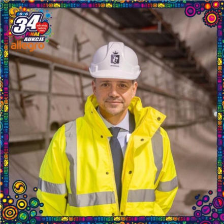 Rafał Trzaskowski oddał kask, a Wodociągi Warszawskie statuetkę. Te aukcje miejskich spółek zaskoczyły kwotami!