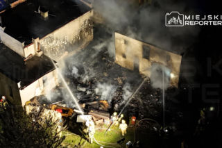 Duży pożar pod Warszawą! Dwa budynki w ogniu,wielka akcja strażaków