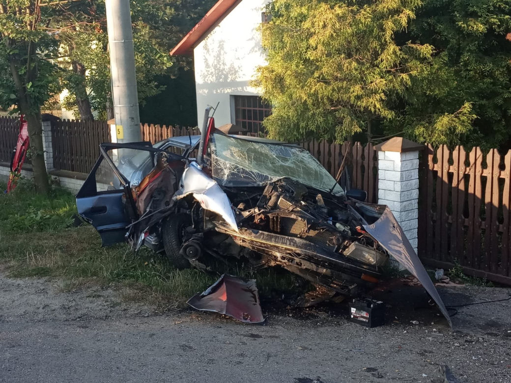 Tragedia w Pawęzowie. Nie żyje młody mężczyzna. Zabił go pijany kierowca