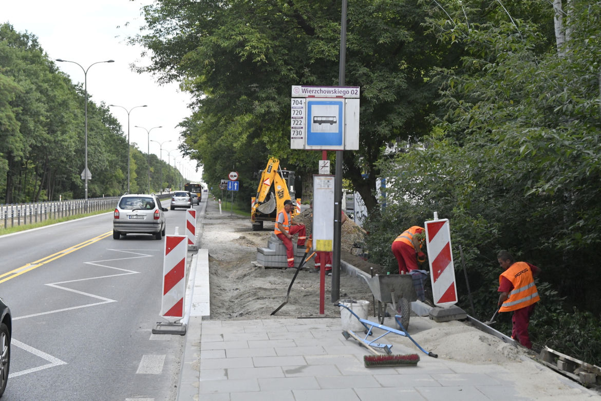 Najgorsza trasa do Warszawy wyremontowana. Kierowcy jadą nową Czecha i Traktem Brzeskim