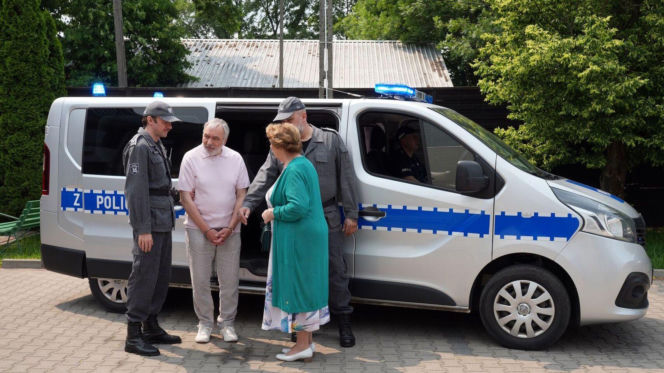 Barwy szczęścia odc. 3281. Józefina Rawiczowa (Elżbieta Jarosik), Andrzej Zastoja-Modelski (Leon Charewicz)zowa (Elżbieta Jarosik)