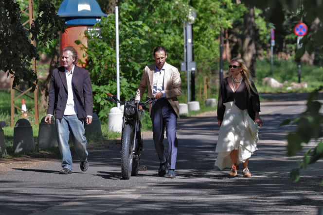 Grzegorz Krychowiak, Monika Olejnik i rower za 4 tys. euro