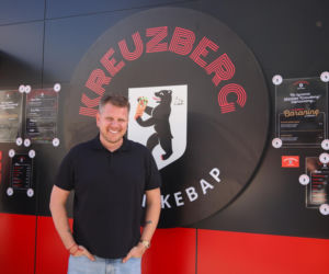 Tak wyglądał Filip Chajzer w rok urodzenia Bianki