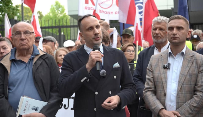 Manifestacja ROG w Warszawie. Żądali reparacji