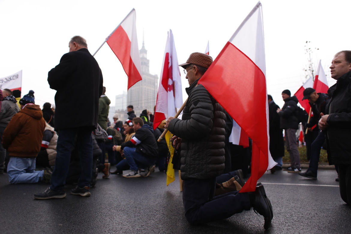 Marsz Niepodległości 2023 w Warszawie. Mamy ZDJĘCIA ze stołecznych ulic! GALERIA część 1