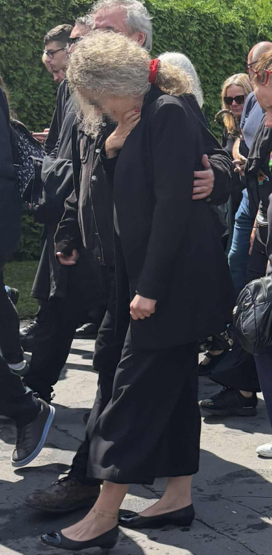 Michał Czernecki z nową partnerką na pogrzebie Joanny Kołaczkowskiej