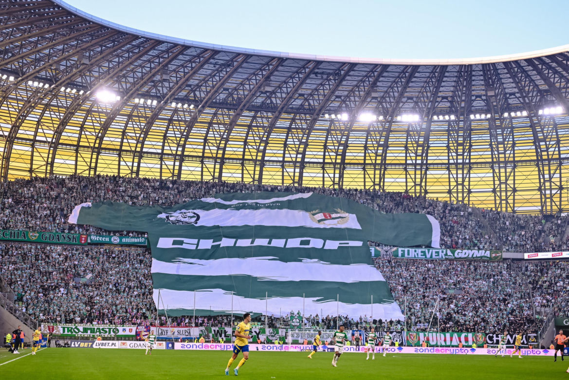 Derby Trójmiasta. Tak bawili się kibice na meczu Lechia Gdańsk - Arka Gdynia [ZDJĘCIA]