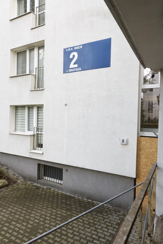 Budynek przy Hirszfelda 2 grozi zawaleniem. Wyrzucą mieszkańców?