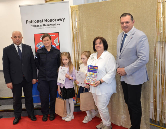 „Plastyczne Oscary” i mosty między pokoleniami. Wielki finał konkursów w ramach kampanii „Widzę – rozmawiam – reaguję” w Siedlcach