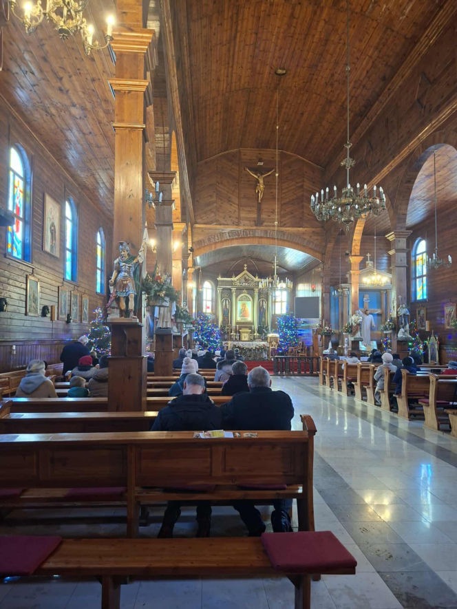 Parszów. Drewniany kościół pw. Zesłania Ducha Świętego