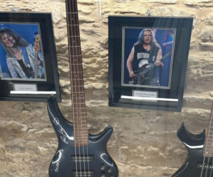 Ćmielów. Największa w Europie kolekcja gitar