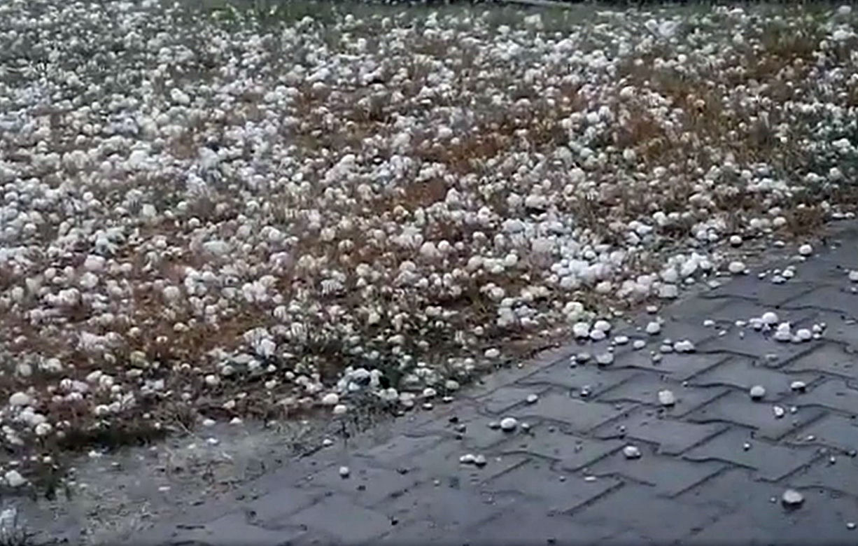 Gwałtowna burza z gradem nad Mysłowicami i Sosnowcem