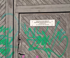 Zabytkowa podstacja na Wyspie Jaskółczej