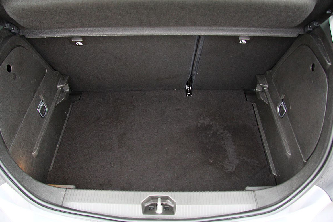 Opel Corsa 3D 1.0 Turbo Cosmo