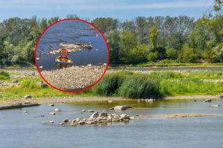 Rekordowo niski poziom wody w Wiśle. Upały nie odpuszczają