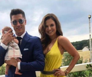 Robert Lewandowski z żoną i córką na weselu