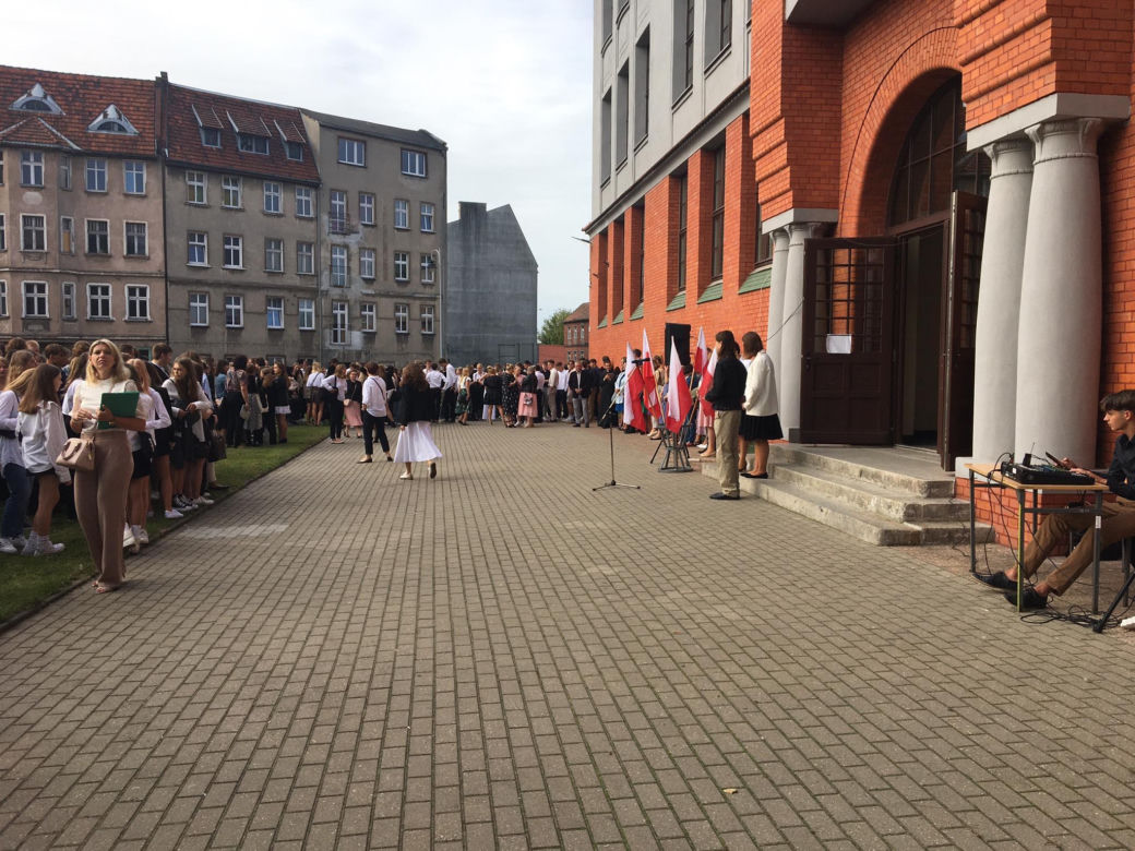 Rozpoczęcie roku szkolnego w II LO w Grudziądzu