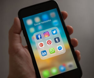 Te aplikacje kradną dane! Lepiej usuń je z telefonu