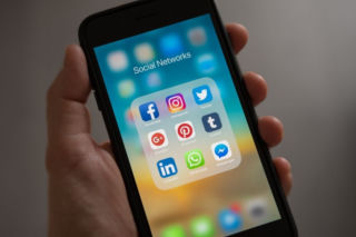 Te aplikacje kradną dane! Lepiej usuń je z telefonu