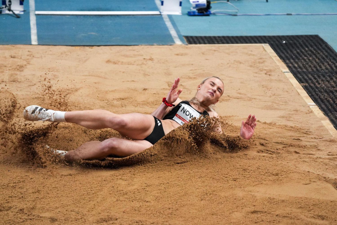 Halowe Mistrzostwa Polski 2025 w Arenie Toruń. Zdjęcia kibiców z trybun i sportowców