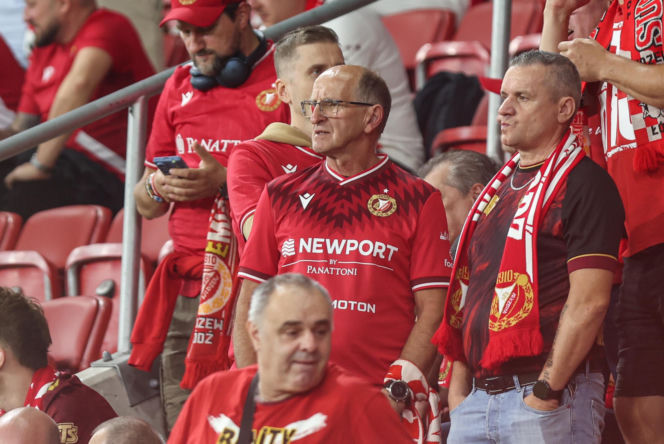 Widzew Łódź - Lech Poznań: Zdjęcia kibiców z meczu 6. kolejki PKO BP Ekstraklasy