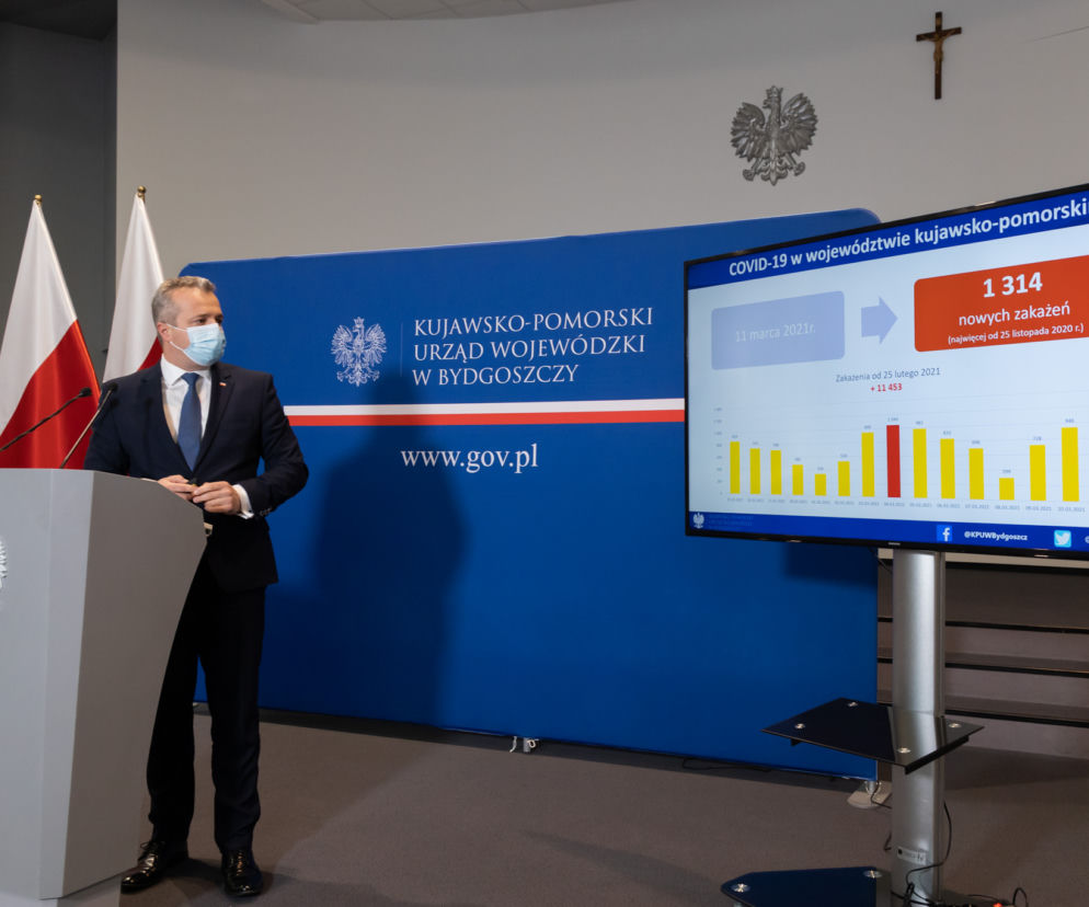 Konferencja prasowa kujawsko-pomorskiego wojewody