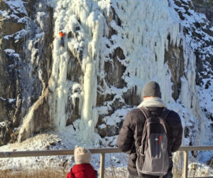 Kielce. Lodospad na Kadzielni