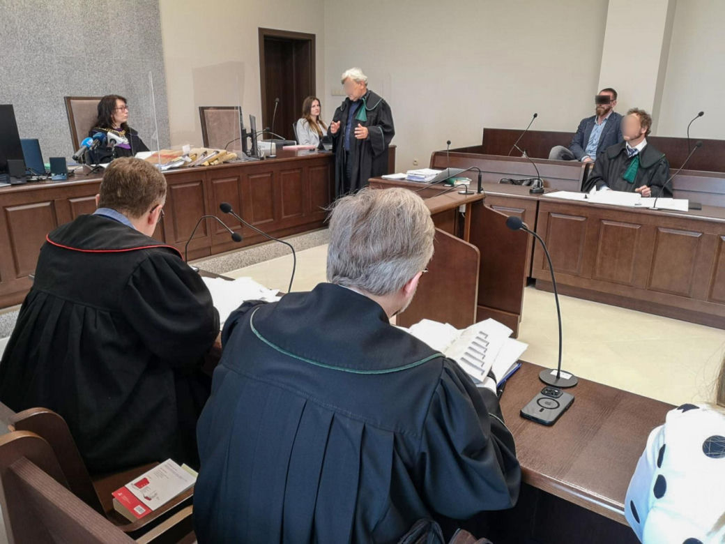 Sąsiedzi ściganego mecenasa: „Widzieliśmy go w niedzielny wieczór pod domem”
