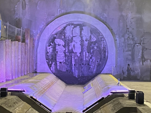 Historyczny moment. Pierwszy tunel na trasie Podłęże-Piekiełko przebity