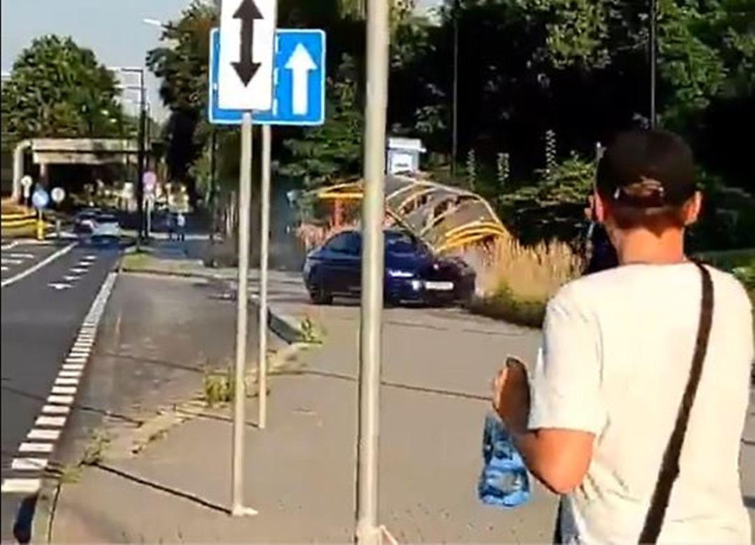 Kierowca BMW w Gliwicach rozbił się o przystanek